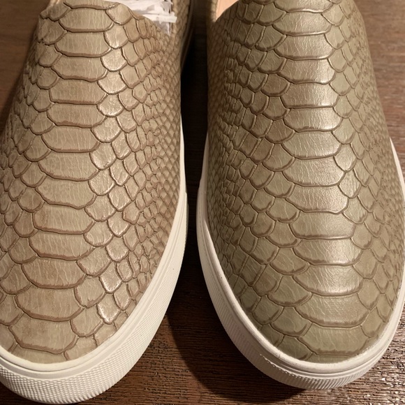 J slides shoes - Picture 4 of 4